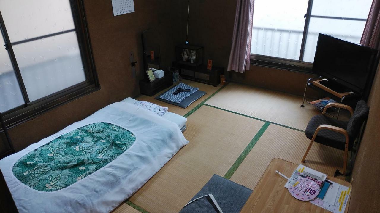 Walking Pilgrimage Hotel Tokiwa Ryokan Ozu  Eksteriør billede