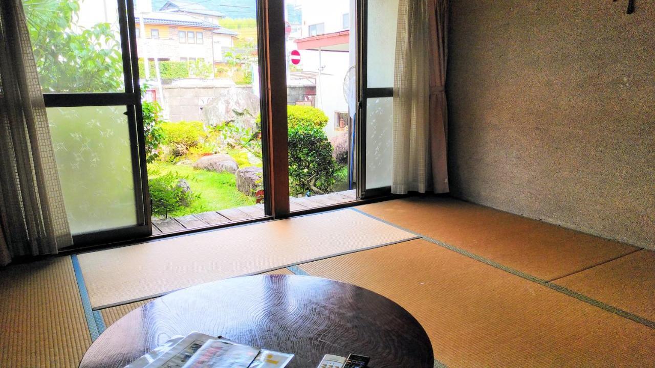 Walking Pilgrimage Hotel Tokiwa Ryokan Ozu  Eksteriør billede
